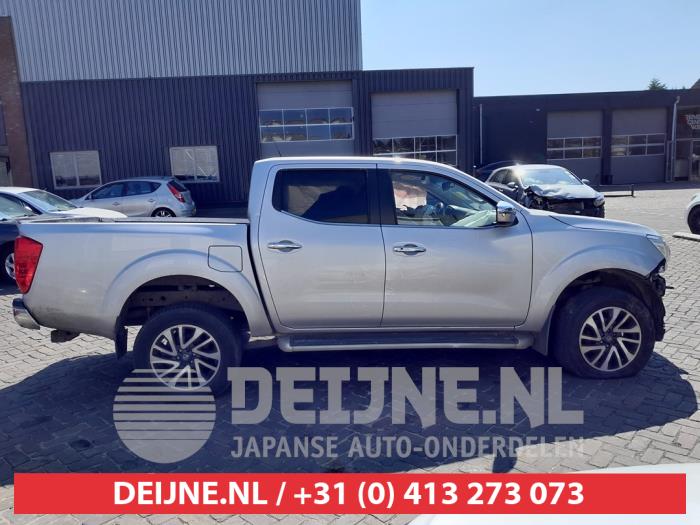 Nissan NP 300 Navara 2.3 dCi 16V 4x4 Sloopvoertuig (2017, Grijs)