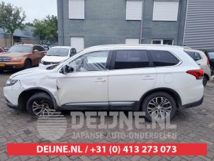 Mitsubishi Outlander 12-