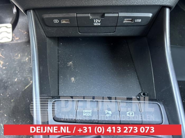 Hyundai Bayon 1.0 T-GDI 12V Mild Hybrid 48V Sloopvoertuig (2022, Groen)