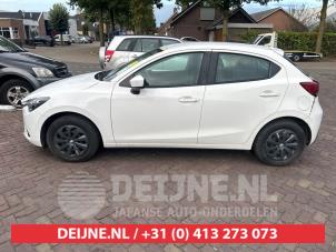 Mazda 2 15-