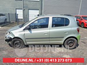 Toyota Yaris 1 00-