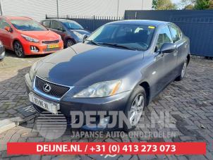 Lexus IS 05-