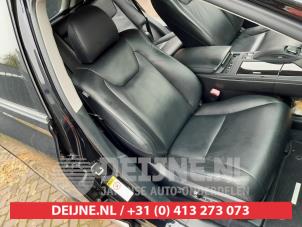 Lexus RX 450h V6 24V VVT-i 4x2 Sloopvoertuig (2010, Donker, Blauw, Paars)