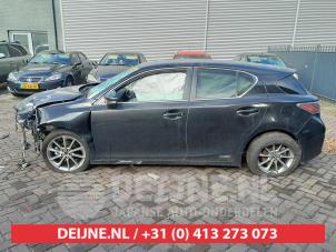 Lexus CT 200h 10-