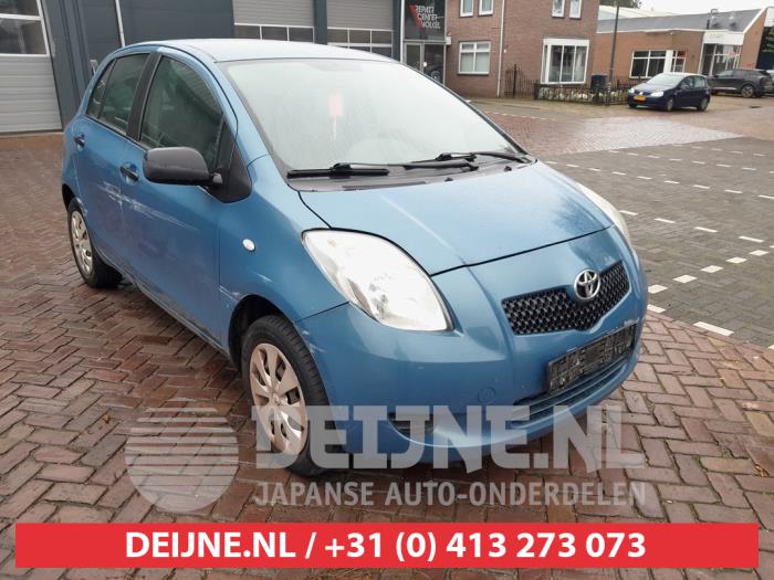 Toyota Yaris Getriebe O630165 Spenderfahrzeug