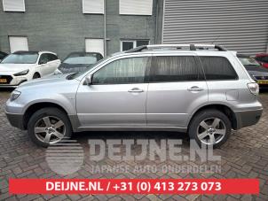 Mitsubishi Outlander 03-
