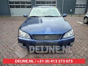 Lexus IS 99-