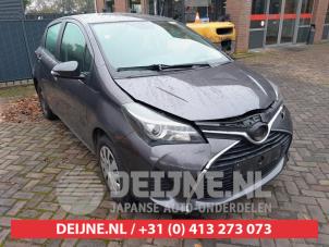 Toyota Yaris Diffusor Stoßstange hinten O633645 Spenderfahrzeug