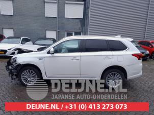 Mitsubishi Outlander 12-