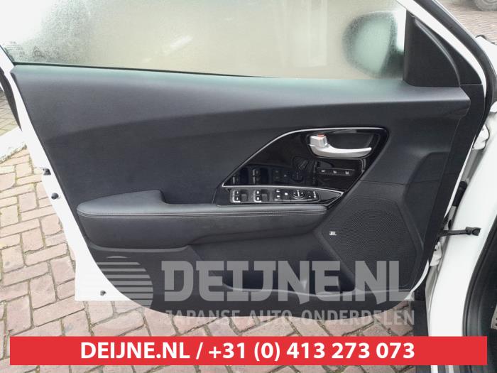 Kia Niro I 1.6 GDI Hybrid Sloopvoertuig (2019, Wit)