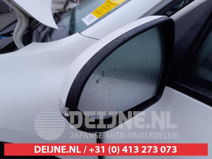 Kia Niro I 1.6 GDI Hybrid Sloopvoertuig (2019, Wit)