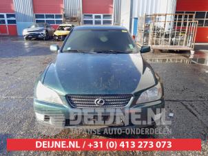 Lexus IS 99-