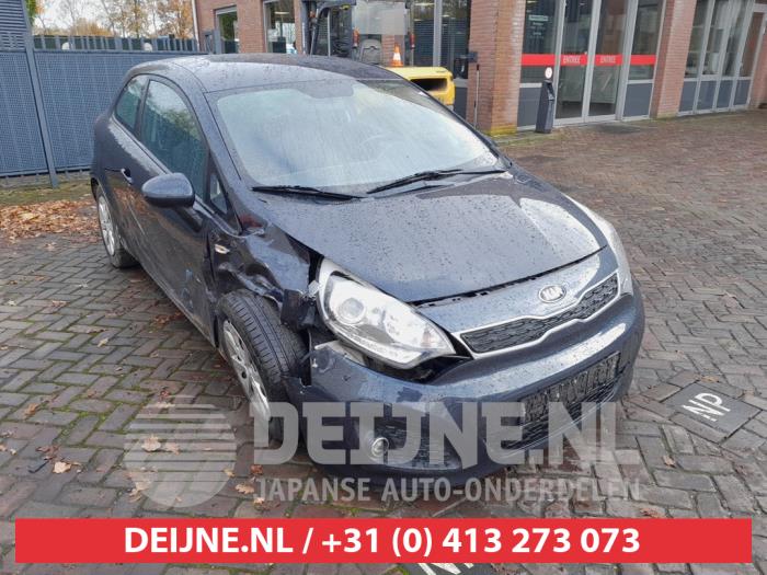 Kia Rio Bumper Rooster O642528 Donorvoertuig