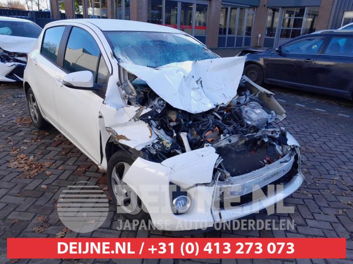 Toyota Yaris Computer Body Control O639209 Donorvoertuig