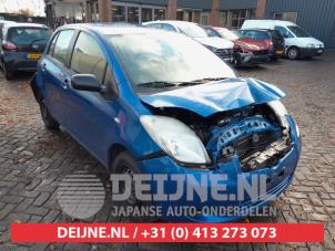Toyota Yaris Driehoeks Ruit links-achter O638296 Donorvoertuig