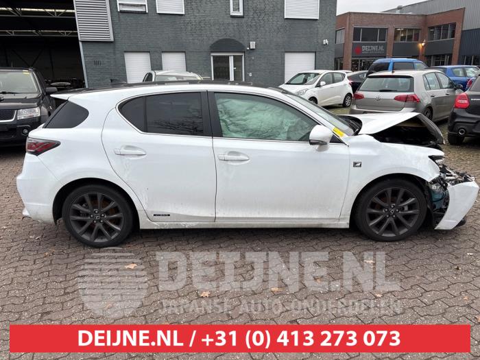 Lexus CT 200h 1.8 16V Sloopvoertuig (2014, Wit)