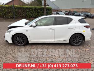 Lexus CT 200h 10-
