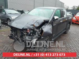 Toyota Hilux 15-