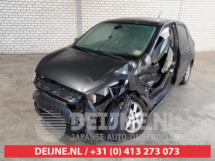 Mitsubishi Space Star 1.2 12V Sloopvoertuig (2015, Donker, Grijs)