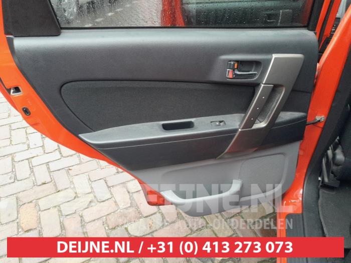 Daihatsu Terios 1.5 16V DVVT 4x2 Euro 4 Sloopvoertuig (2010, Rood)