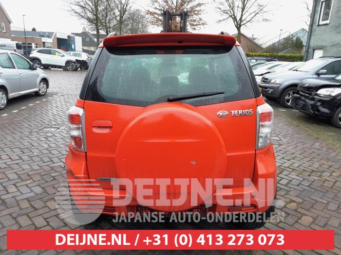 Daihatsu Terios 1.5 16V DVVT 4x2 Euro 4 Sloopvoertuig (2010, Rood)