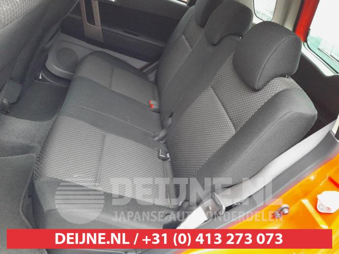 Daihatsu Terios 1.5 16V DVVT 4x2 Euro 4 Sloopvoertuig (2010, Rood)