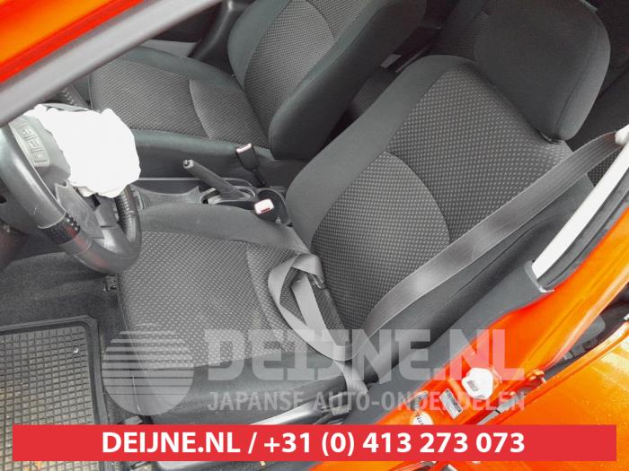 Daihatsu Terios 1.5 16V DVVT 4x2 Euro 4 Sloopvoertuig (2010, Rood)