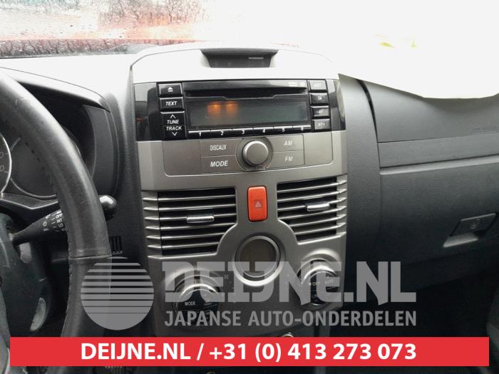 Daihatsu Terios 1.5 16V DVVT 4x2 Euro 4 Sloopvoertuig (2010, Rood)