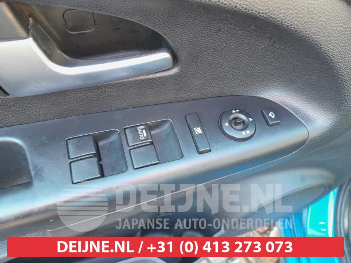 Kia Venga 1.4 CVVT 16V Sloopvoertuig (2010, Blauw)