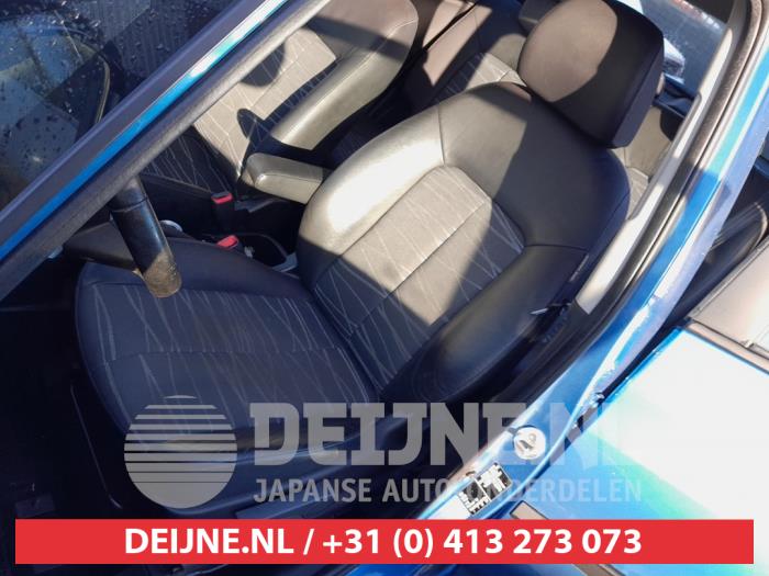 Kia Venga 1.4 CVVT 16V Sloopvoertuig (2010, Blauw)