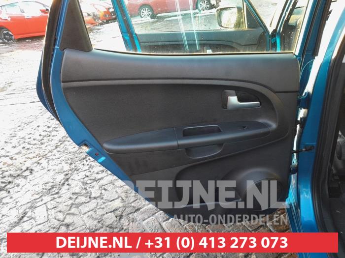 Kia Venga 1.4 CVVT 16V Sloopvoertuig (2010, Blauw)