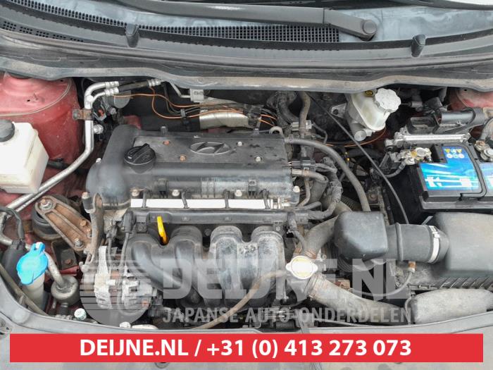 Hyundai i20 1.4i 16V Sloopvoertuig (2009, Rood)
