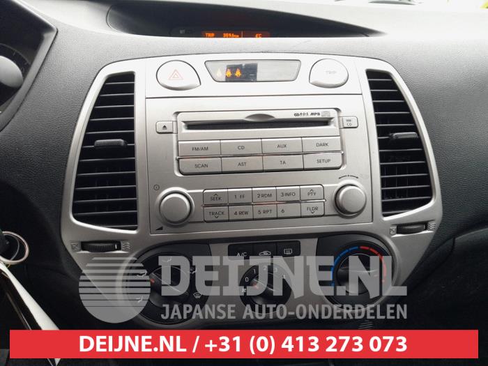 Hyundai i20 1.4i 16V Sloopvoertuig (2009, Rood)
