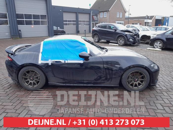 Mazda MX-5 2.0 SkyActiv G-184 16V Sloopvoertuig (2019, Zwart)