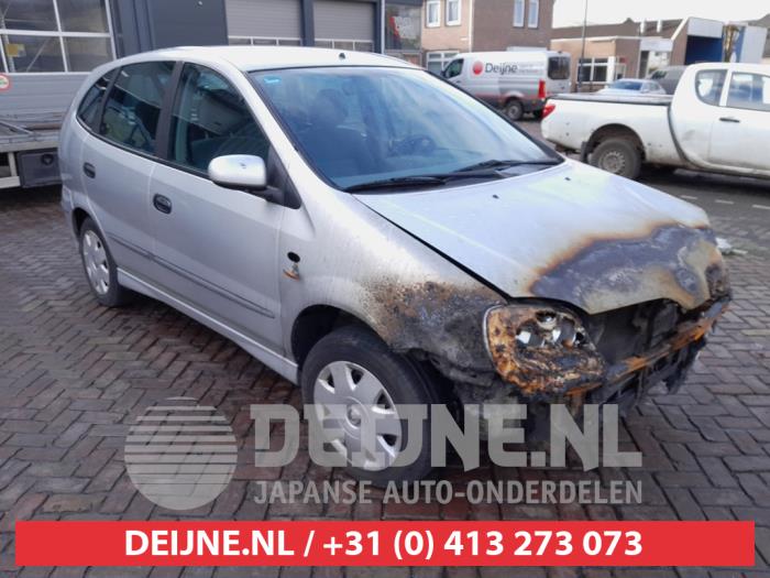 Nissan Almera Tino Combischakelaar ramen O659172 Donorvoertuig