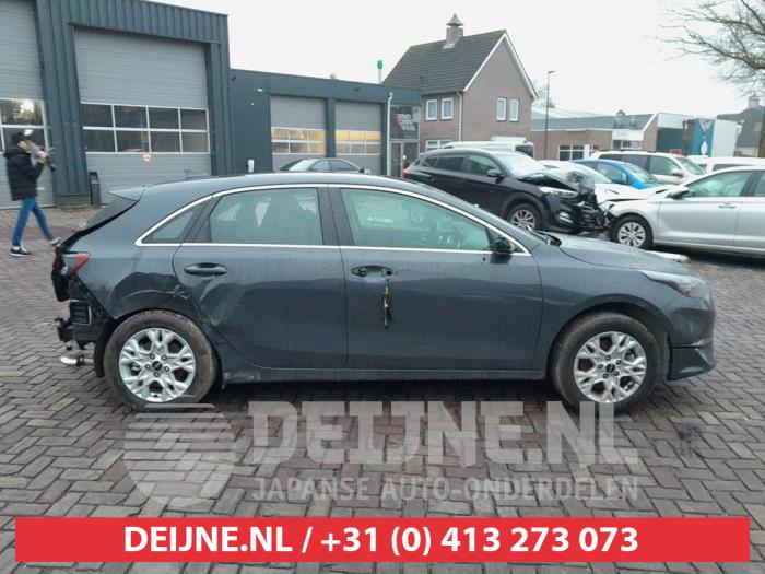 Kia Ceed 1.0i T-GDi 12V Eco-Dynamics+ Sloopvoertuig (2024, Grijs)