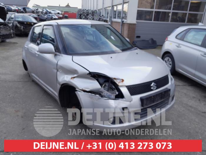 Suzuki Swift Sonnenblende O652942 Spenderfahrzeug