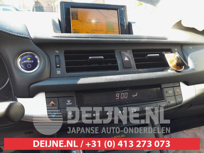 Lexus CT 200h 1.8 16V Sloopvoertuig (2012, Bruin)