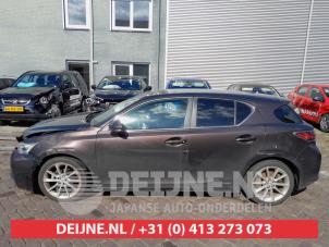 Lexus CT 200h 10-