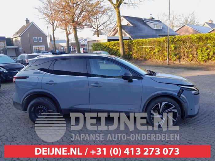 Nissan Qashqai 1.5 VC-T e-Power 16V Sloopvoertuig (2022, Zwart, Grijs)