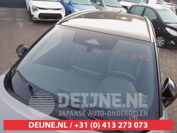 Nissan Qashqai 1.5 VC-T e-Power 16V Sloopvoertuig (2022, Zwart, Grijs)