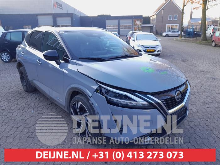 Nissan Qashqai 1.5 VC-T e-Power 16V Sloopvoertuig (2022, Zwart, Grijs)