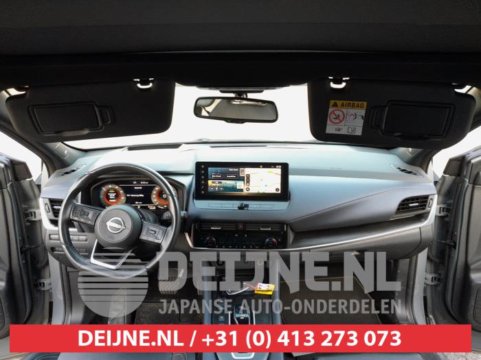 Nissan Qashqai 1.5 VC-T e-Power 16V Sloopvoertuig (2022, Zwart, Grijs)