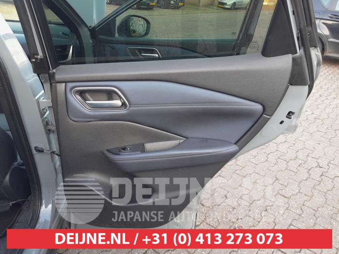 Nissan Qashqai 1.5 VC-T e-Power 16V Sloopvoertuig (2022, Zwart, Grijs)