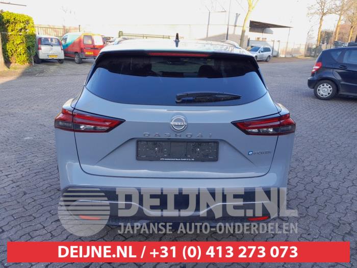Nissan Qashqai 1.5 VC-T e-Power 16V Sloopvoertuig (2022, Zwart, Grijs)