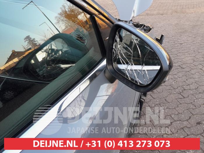 Nissan Qashqai 1.5 VC-T e-Power 16V Sloopvoertuig (2022, Zwart, Grijs)