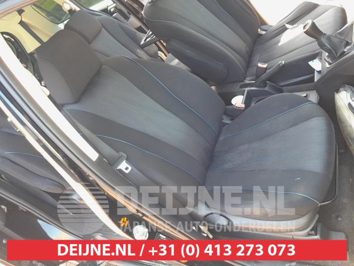 Mazda 5 1.8i 16V Sloopvoertuig (2010, Zwart)