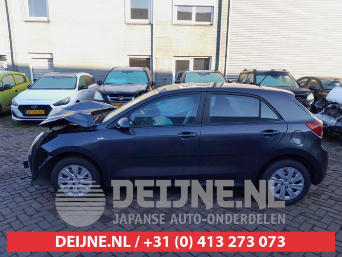 Kia Rio IV 1.2 MPI 16V Sloopvoertuig (2021, Grijs)