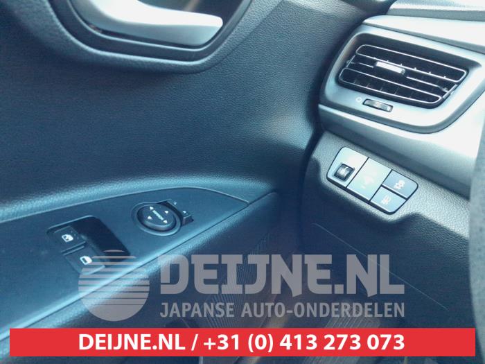 Kia Rio IV 1.2 MPI 16V Sloopvoertuig (2021, Grijs)