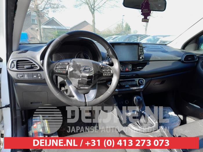 Hyundai i30 1.0 T-GDI 12V Sloopvoertuig (2018, Wit)